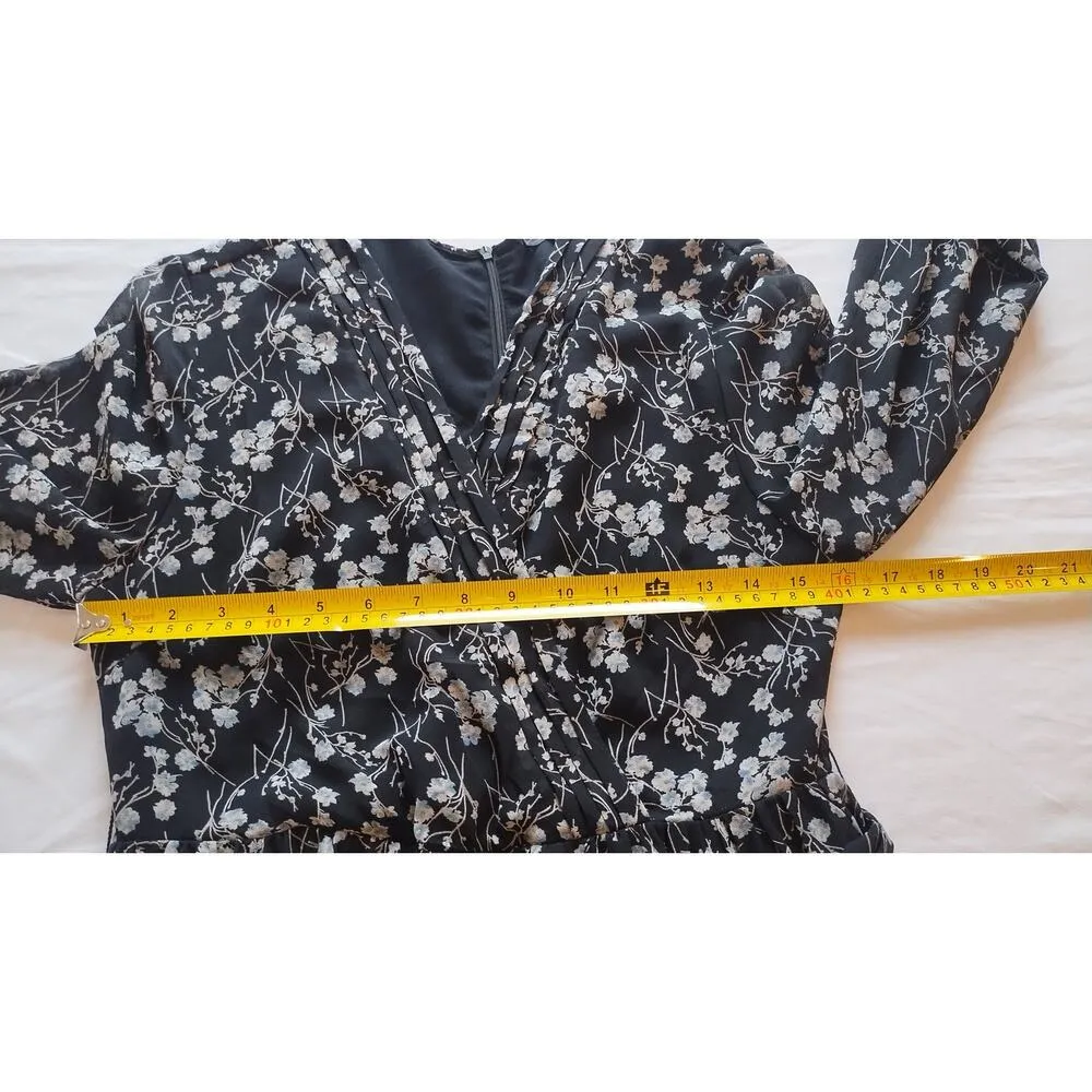 Grade & Gather Calista floral print long sleeves dress size M - Image 9