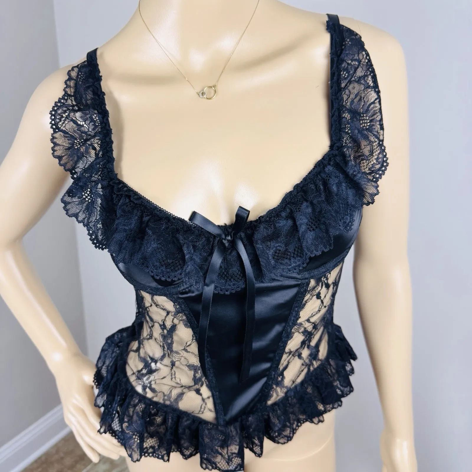 NWT PLT Black Lace Corset Top - Size‎ 2 Hook & Eye Closure - Image 3