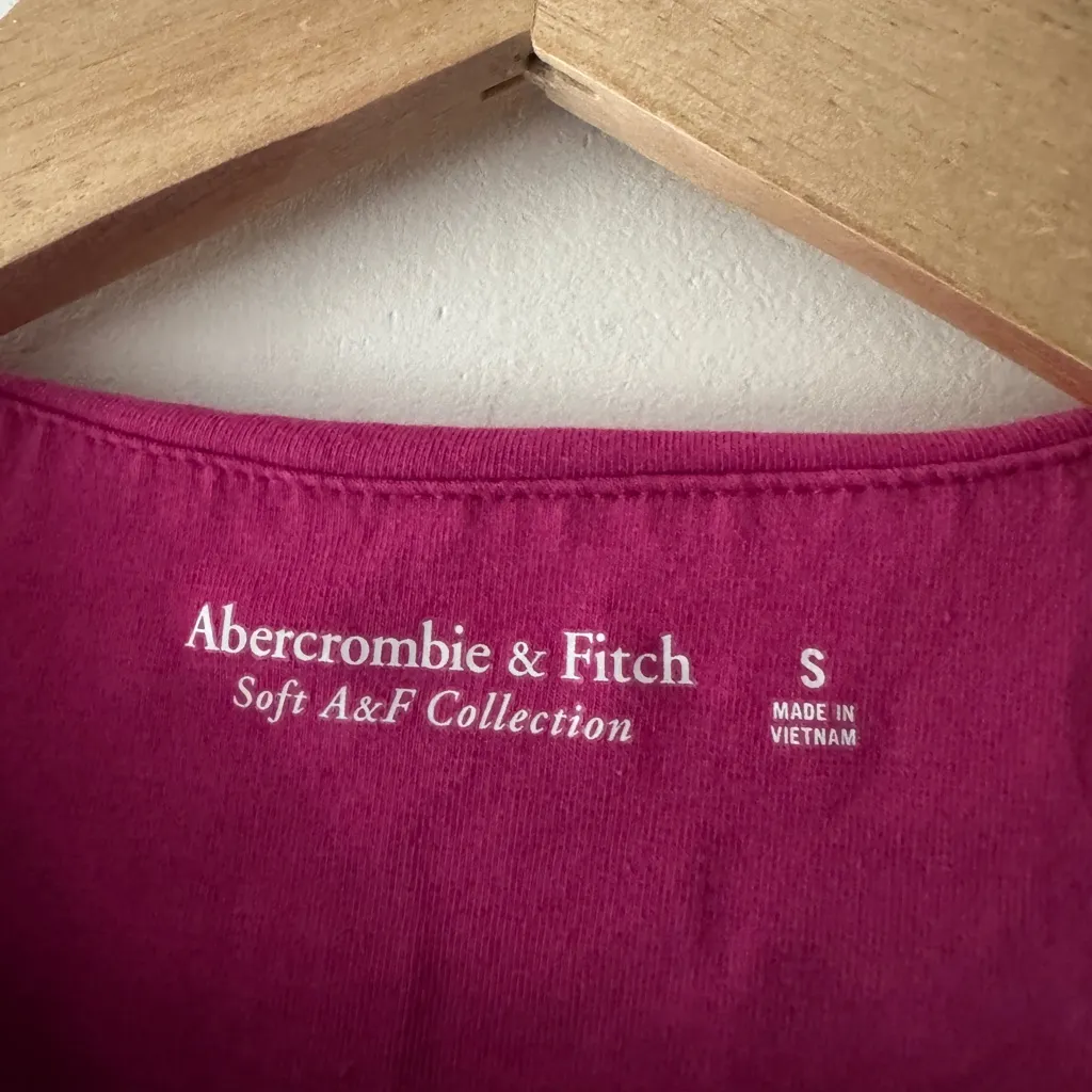 Abercrombie & Fitch Soft A&F Collection Fuchsia Pink Short Sleeve Bodysuit - Image 4