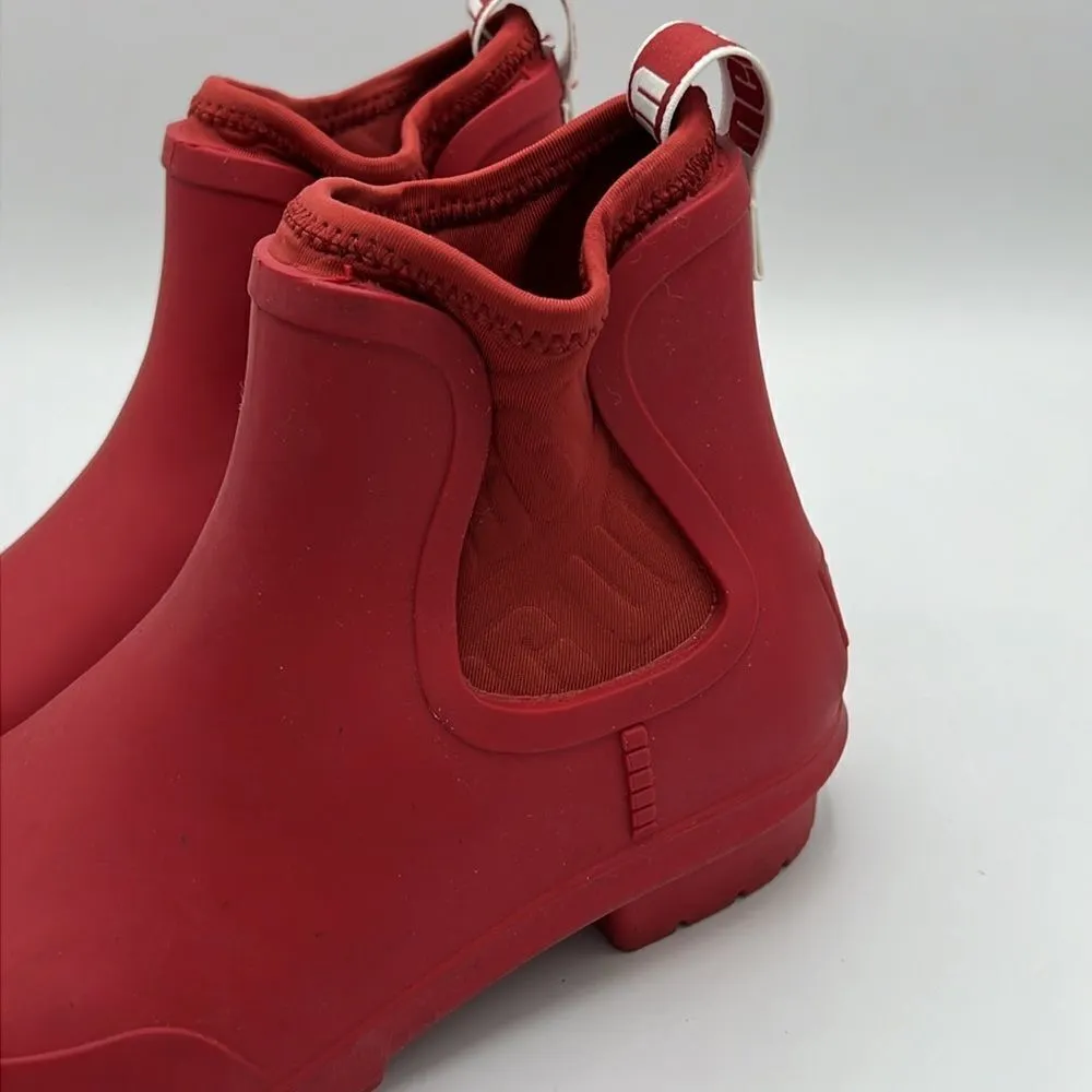 ✨UGG Red Rainboots Size 6 Chevonne‎ Ankle Rain Booties B22B - Image 3