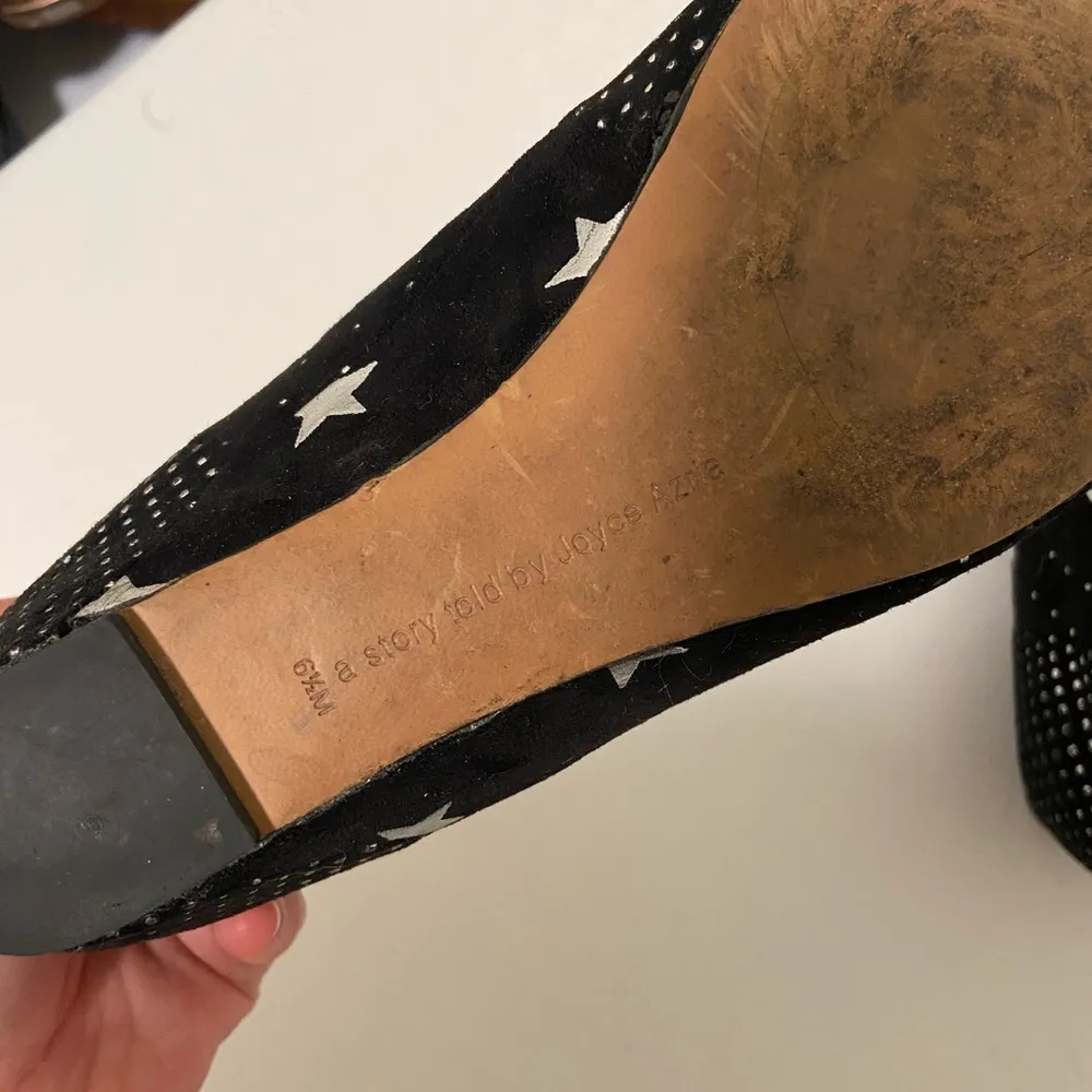 Avec Les Filles women’s Joyce Azria “Beatrice” suede hidden wedge boots — 6.5 - Image 5