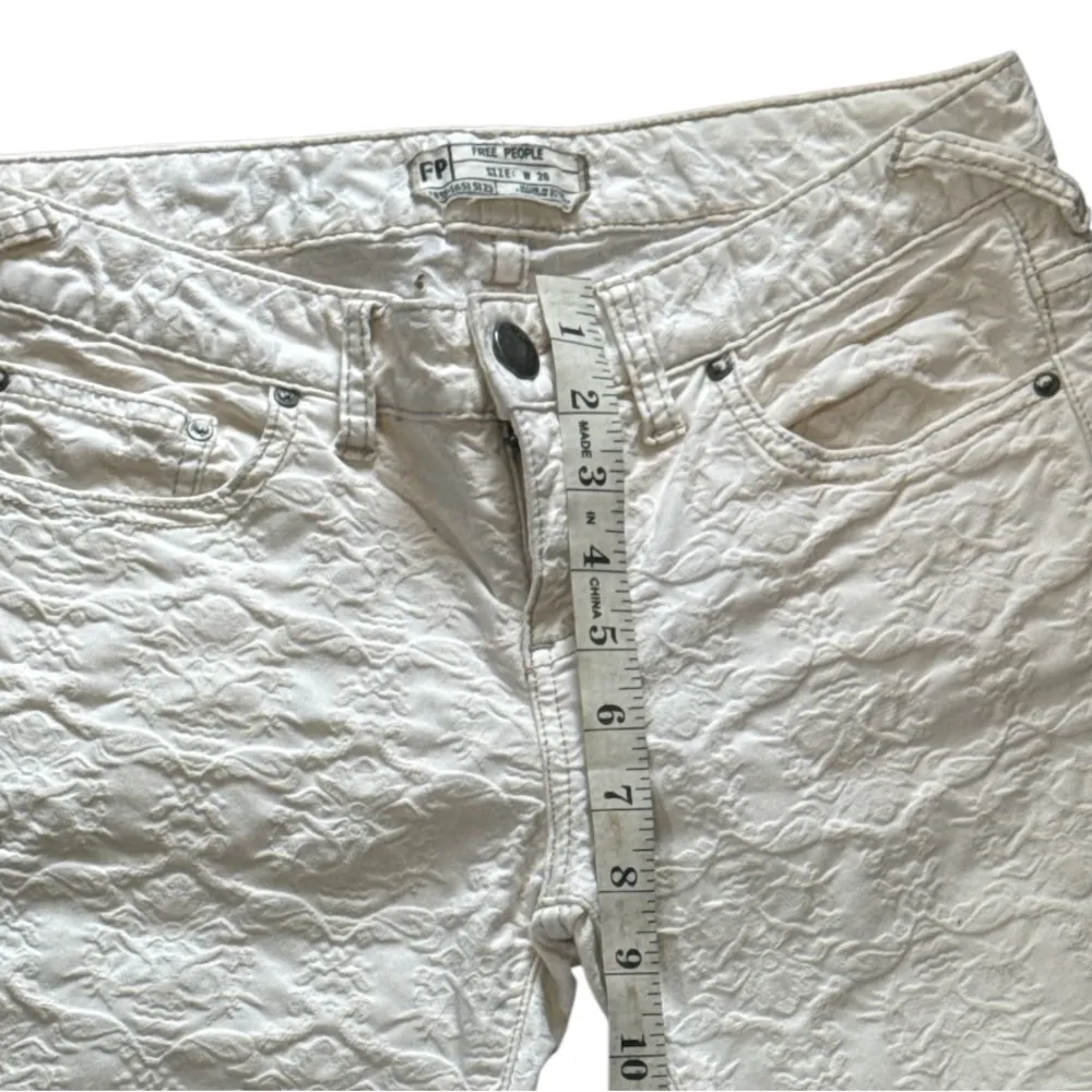 Free People Skinny cream ivory Jeans embossed damask - Image 4