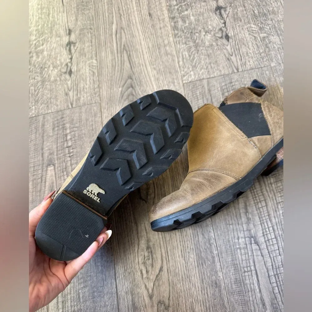 Sorel Women's Emelie Chelsea Boot - Image 3