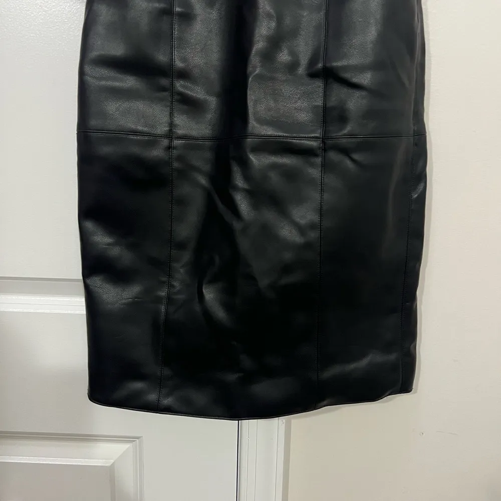 NWT Club Monaco Black Faux Leather Belted Skirt Size 2 US $170 - Image 4