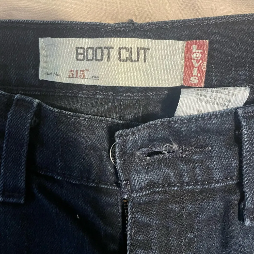 Levi Strauss Bootcut Jeans - Image 5