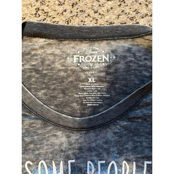 Disney Frozen Gray short sleeve shirt "Some people are worth melting for"‎ - Image 3