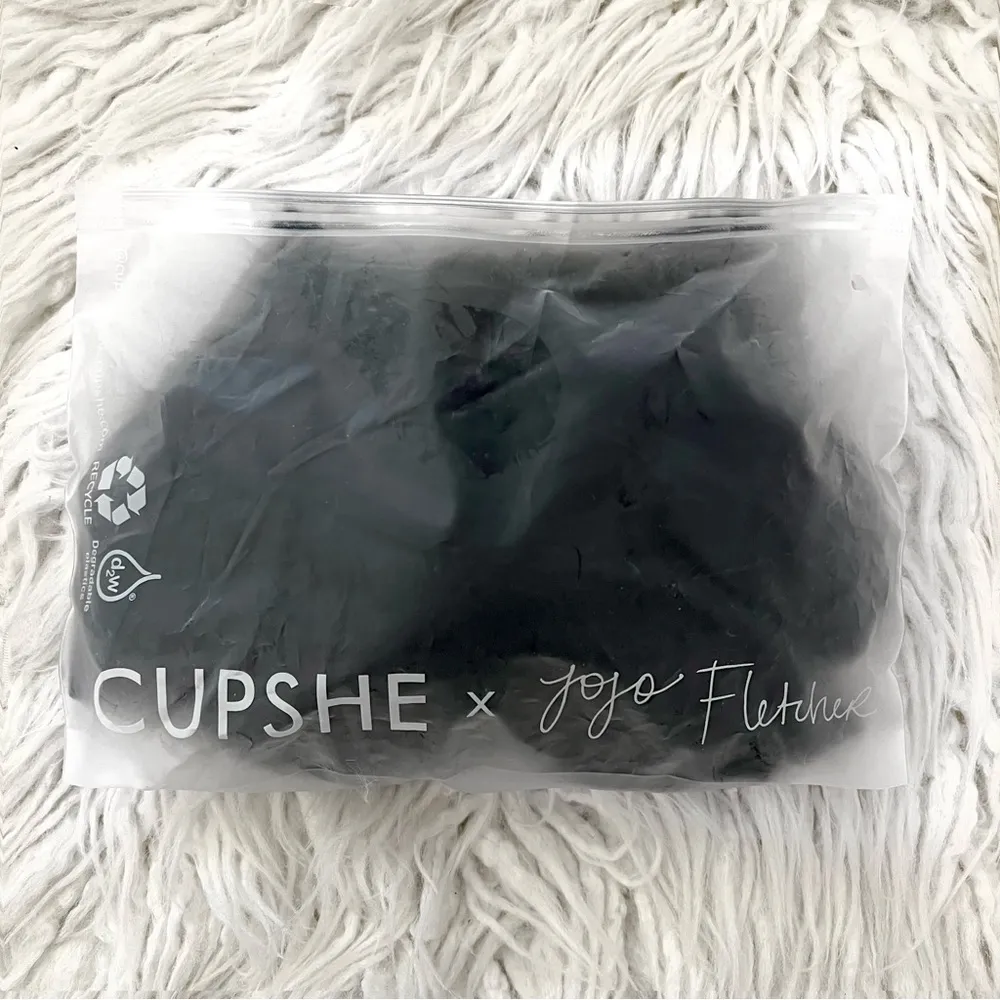 Cupshe Deep Plunge Back-Tie One-Piece NWT - Image 9