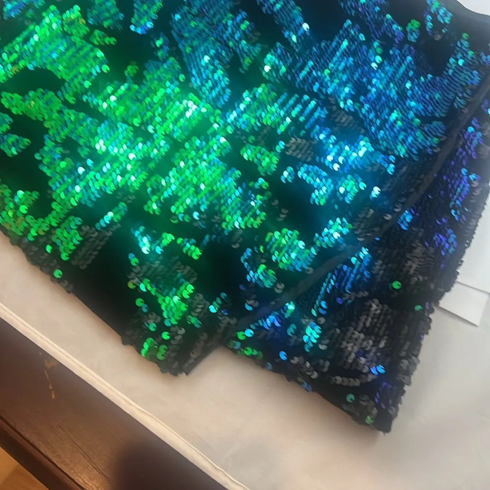 Forever 21 - black sequin skirt, blue/green sequins. Size Small - Image 2
