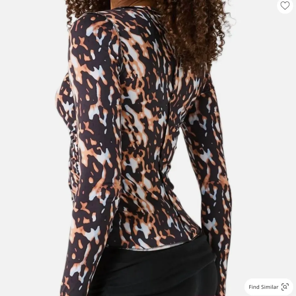 Free People Printed Right On Run Tortoise Shell Long Sleeve NWT Size S - Image 2