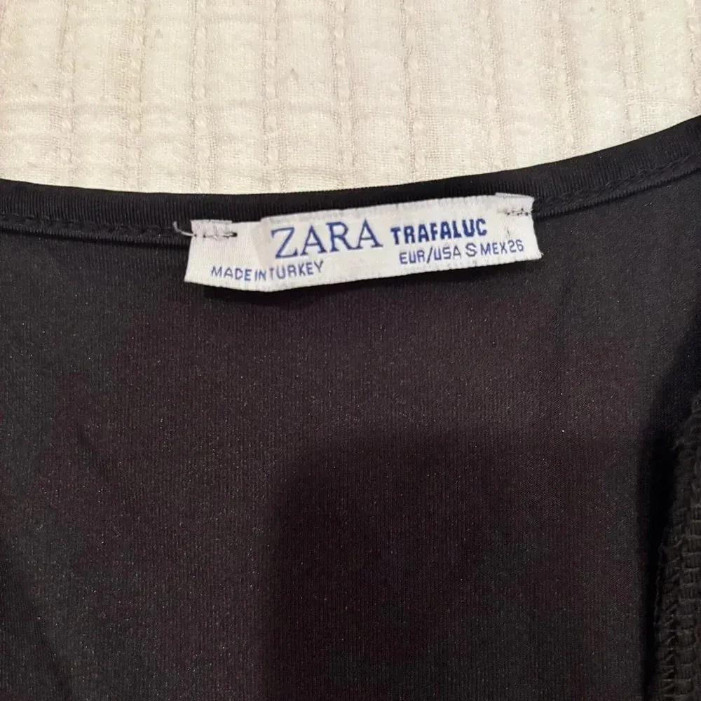 Zara Trafaluc Black Long sleeve Bodysuit Draped V-neck Snap Closure Size Small - Image 4