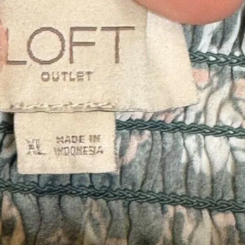 Loft Women's Dress‎ Mini Outlet Smocked Short Puff Sleeve Flare Medallion Sz.XL - Image 5