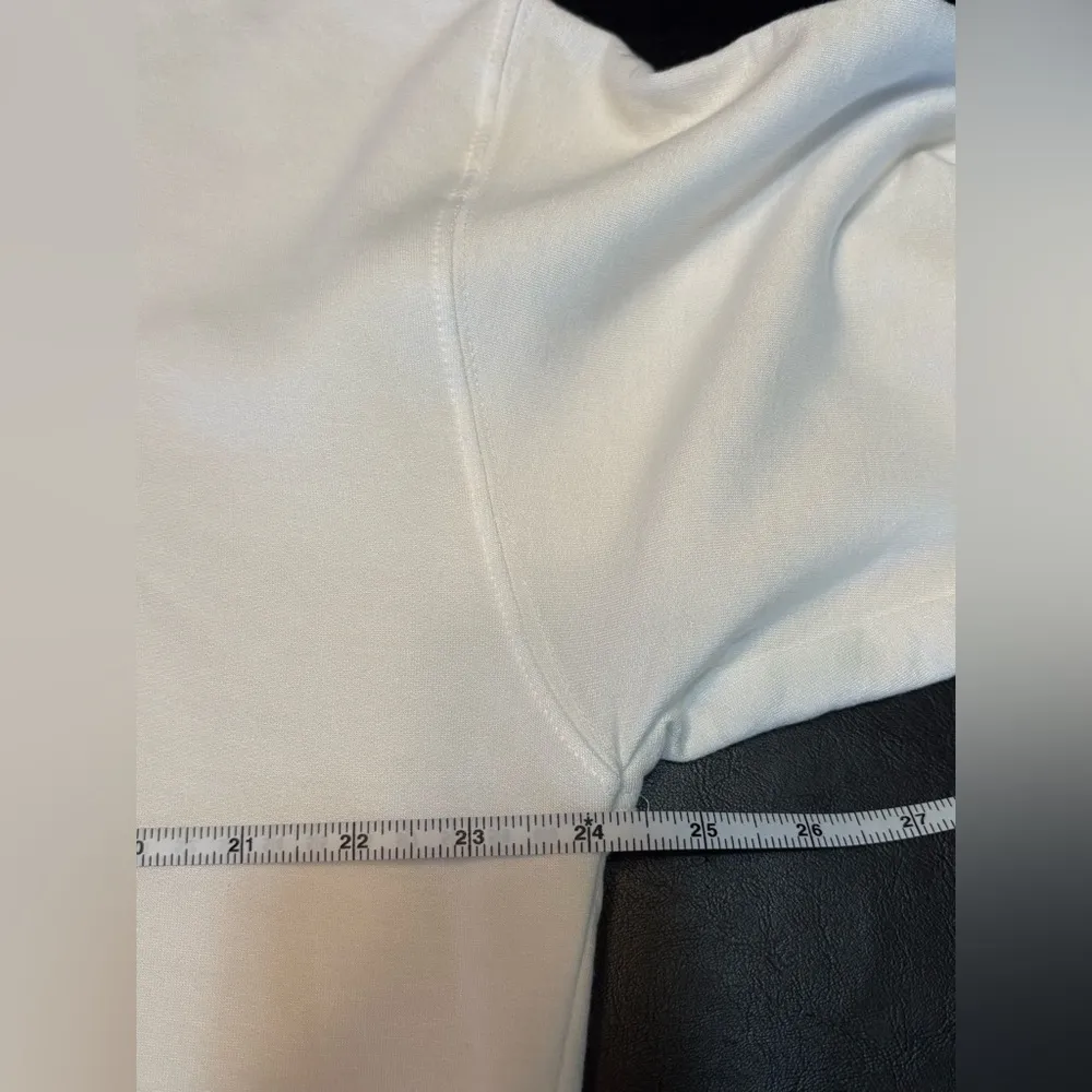 Green Envelope White Crew Neck Sweater Queen of the Court NWT size L SUPER SOFT Size L - Image 9