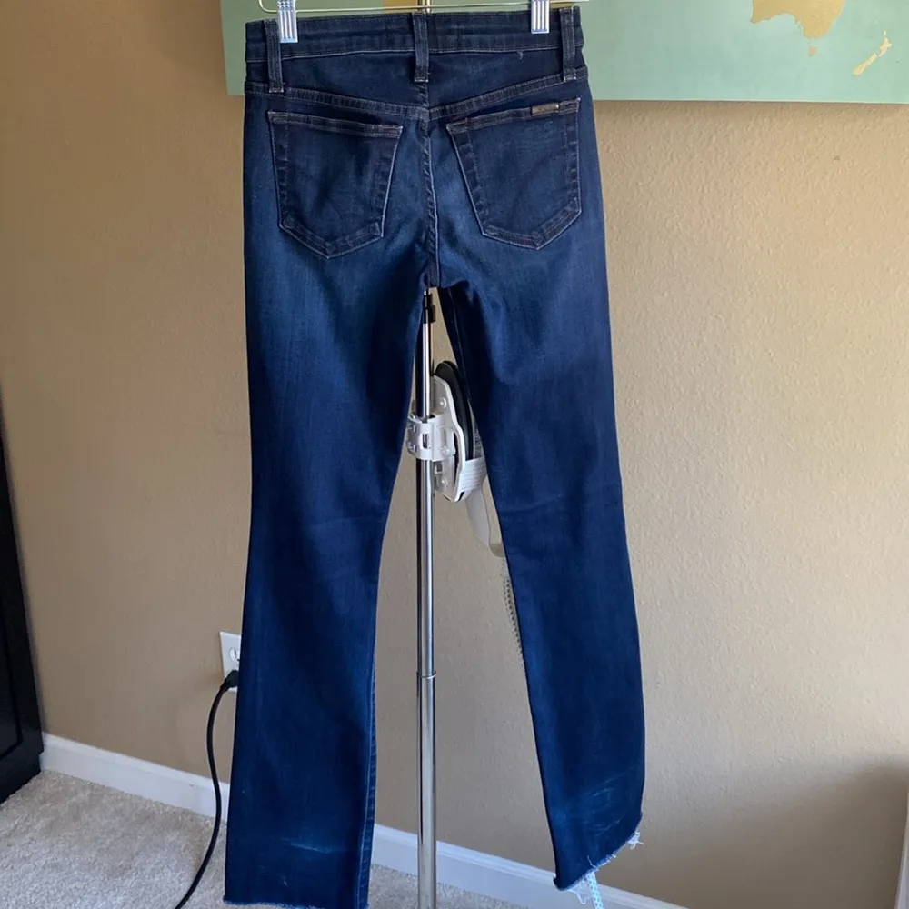 Joe’s 25 Curvy Bootcut dark wash raw hem blue  jeans - Image 5