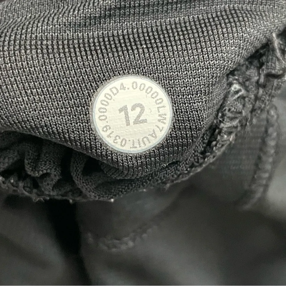 Lululemon Hottie Hot Short Reflectors Built In Liner Mesh Vitalize Multi 12 Tall - Image 14