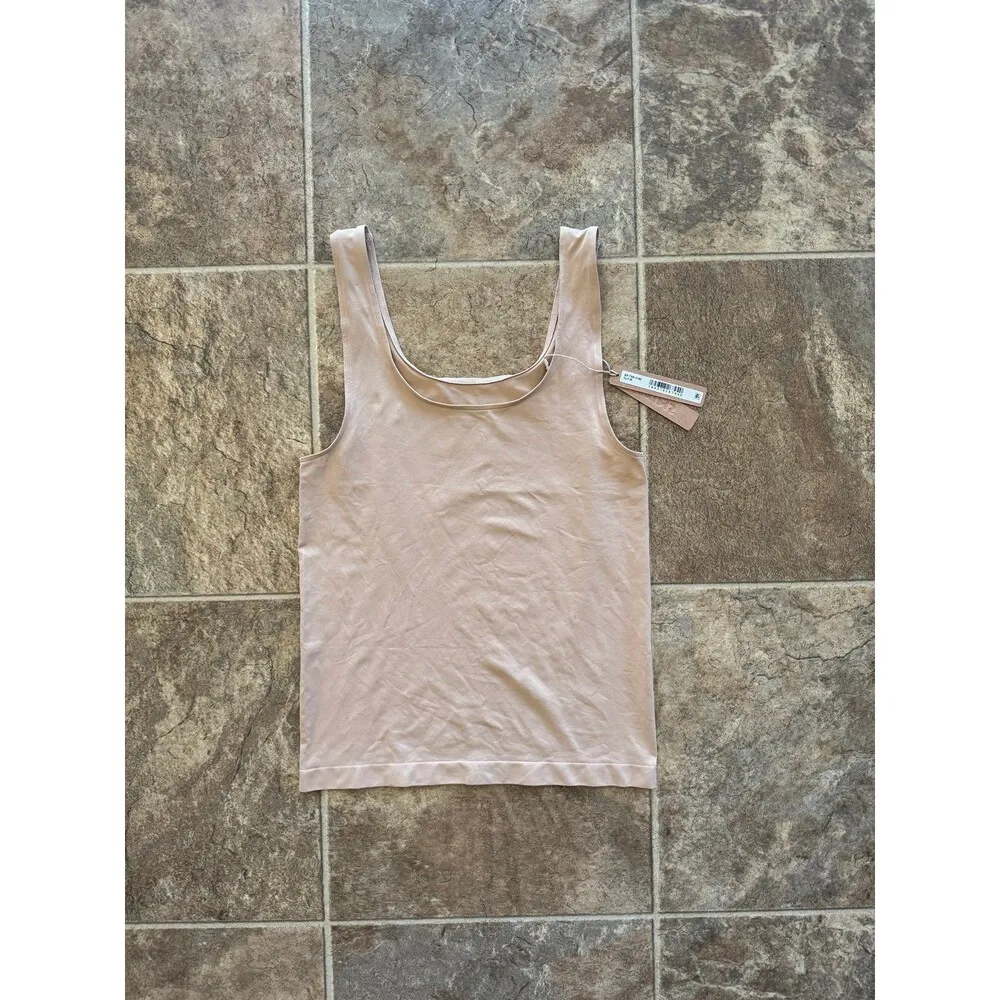 Skims Soft Smoothing Seamless Tank Clay Size Medium - Image 2