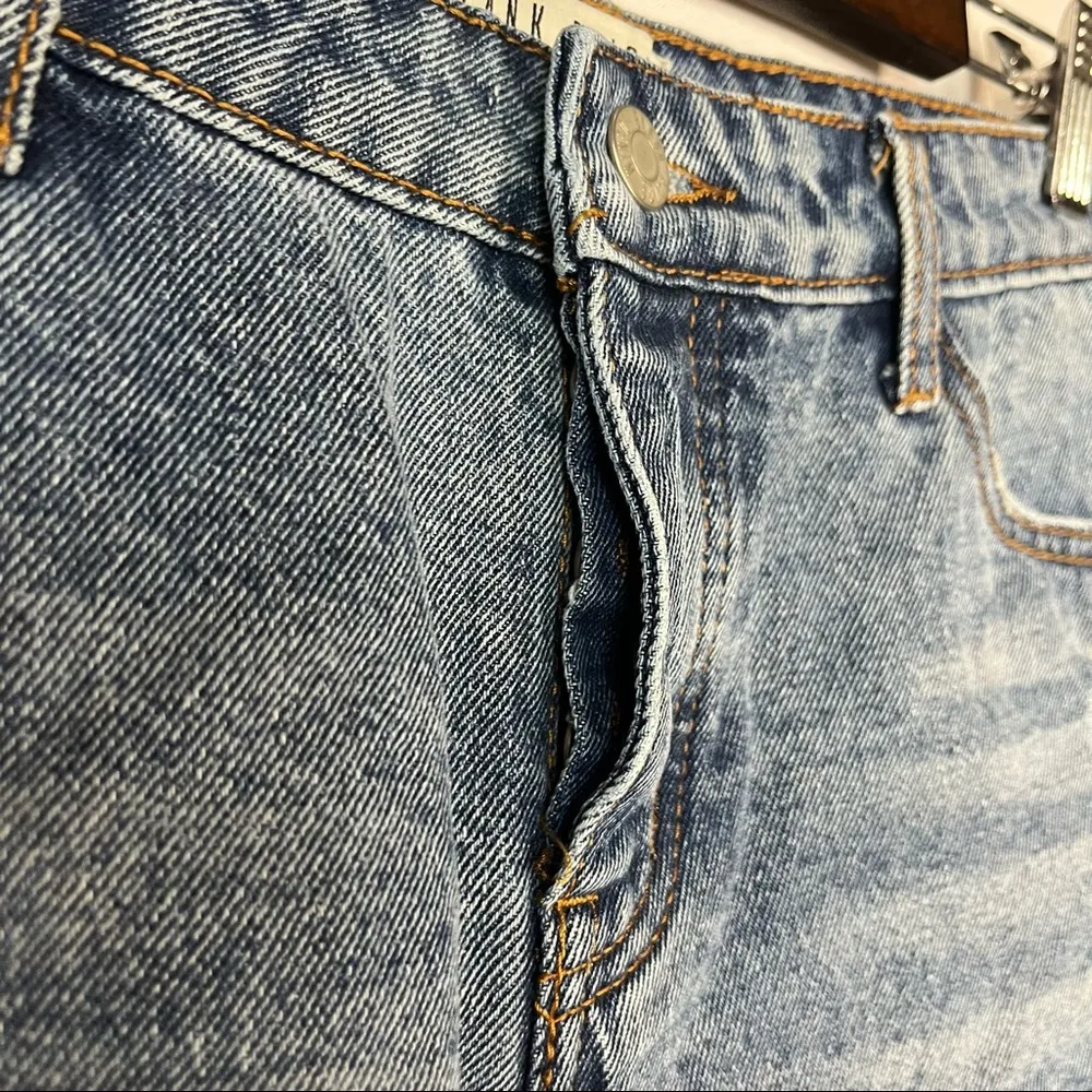 Blank Paige Medium Wash Distressed Denim Shorts L - Image 41