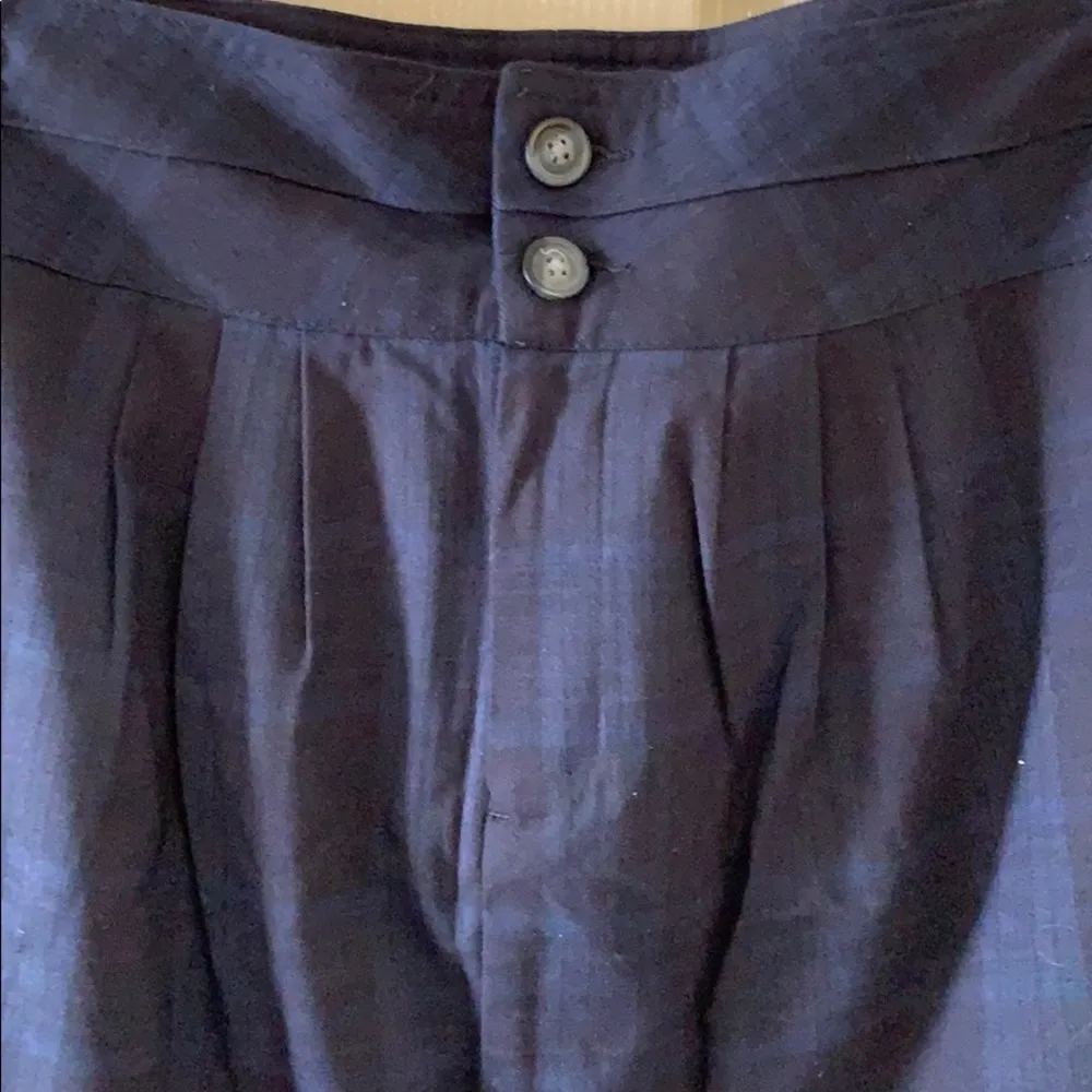 navy blue plaid mini skirt size 20 - Image 5