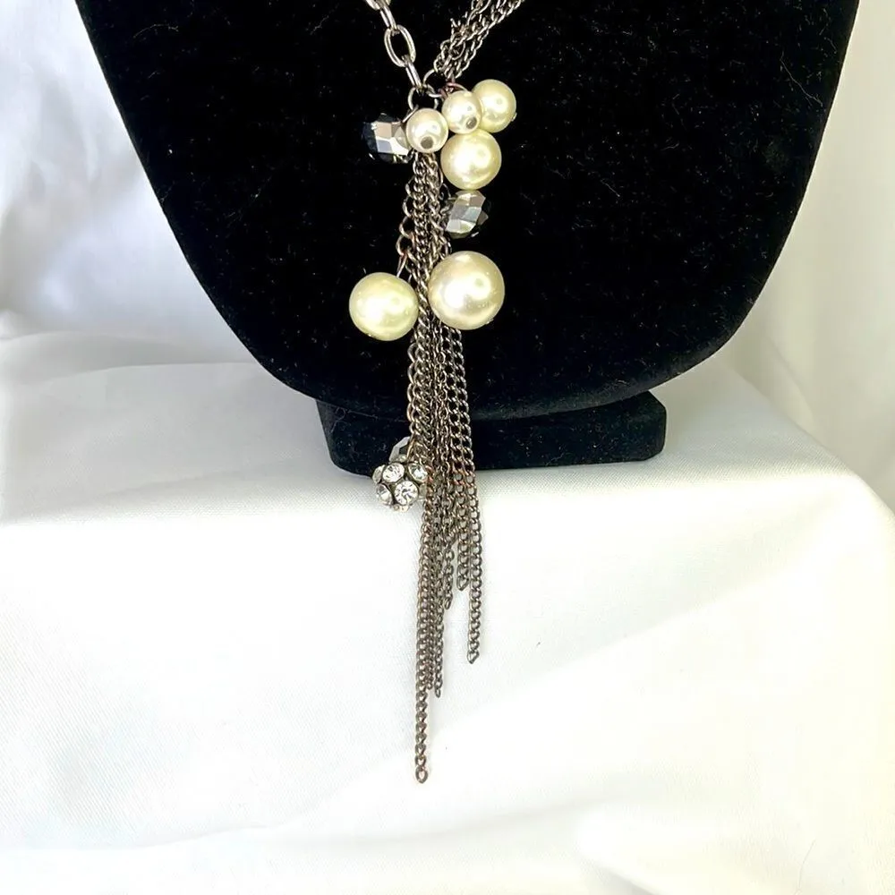 Multi-Textured Paperclip Chain Necklace with Faux Pearls and Disco Balls - Image 3