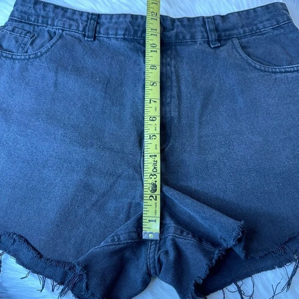 Riffle Jeans Black Cut Off MOM Jean Shorts Size 32 - Image 8