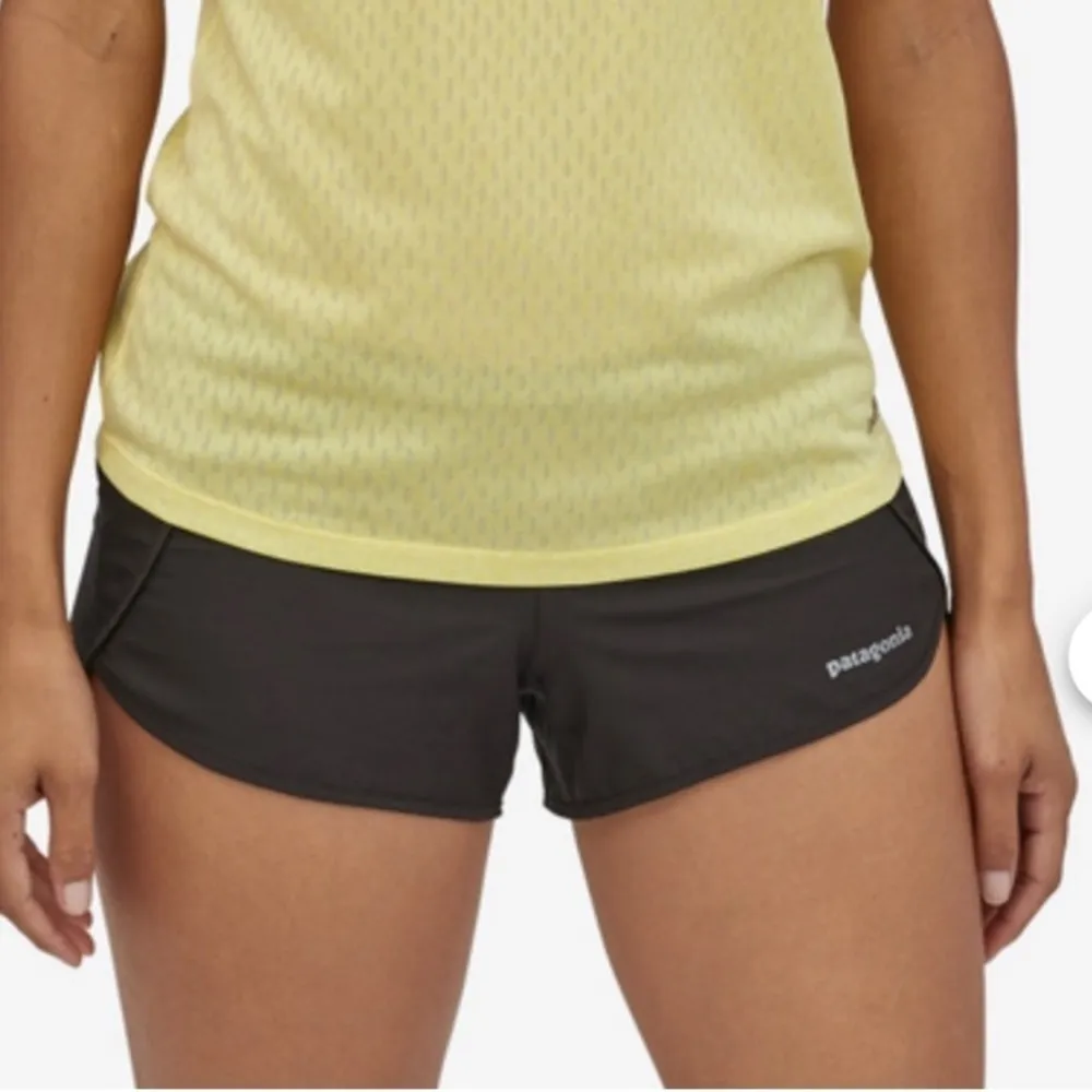 Patagonia Women’s Strider shorts black size medium‎ - Image 2