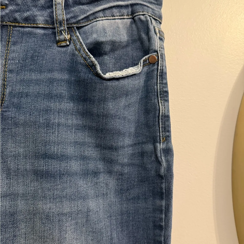 Judy Blue Medium Wash Skinny Straight Relaxed Fit Jeans Size 32 - Image 6