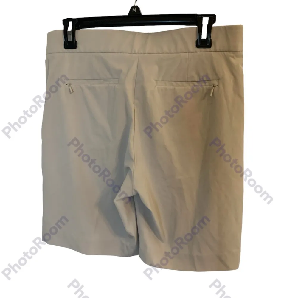 Athleta Bermudan Shorts Sz 6 Khaki - Image 2