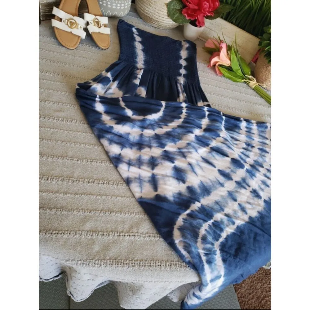 Blue and white tie dye design long strapless maxi dress. Size M - Image 2