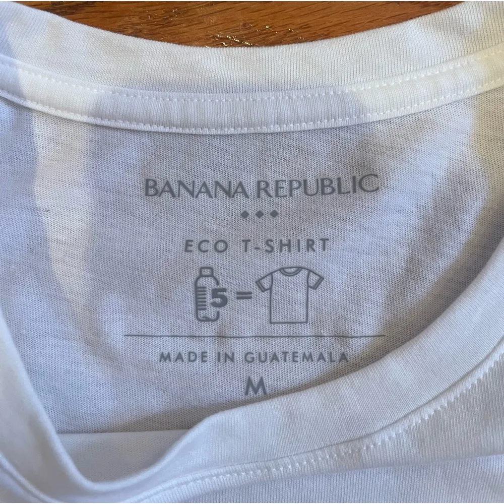 Banana Republic Eco T-Shirt - Image 2