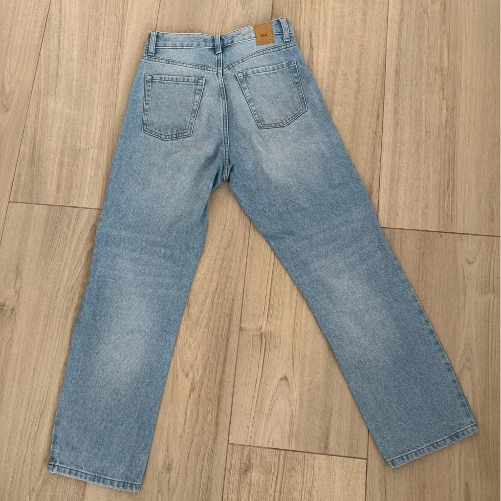 Zara Light Blue Denim Jeans. Girlfriend/Straight Fit - Image 2