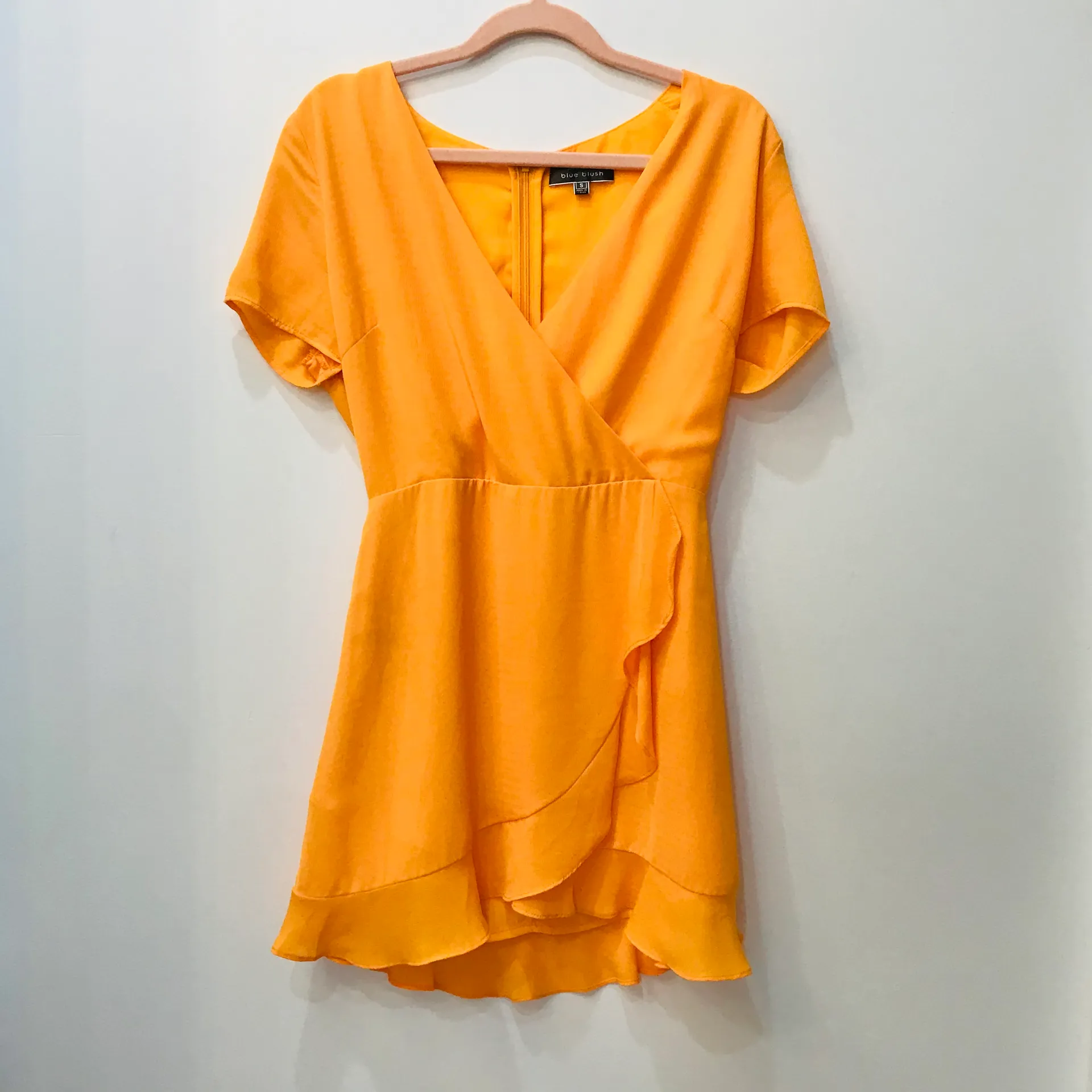 Boutique Blush Wild Tangerines Faux Front Wrap Mini Dress with Ruffled Hem size small.  - Image 4