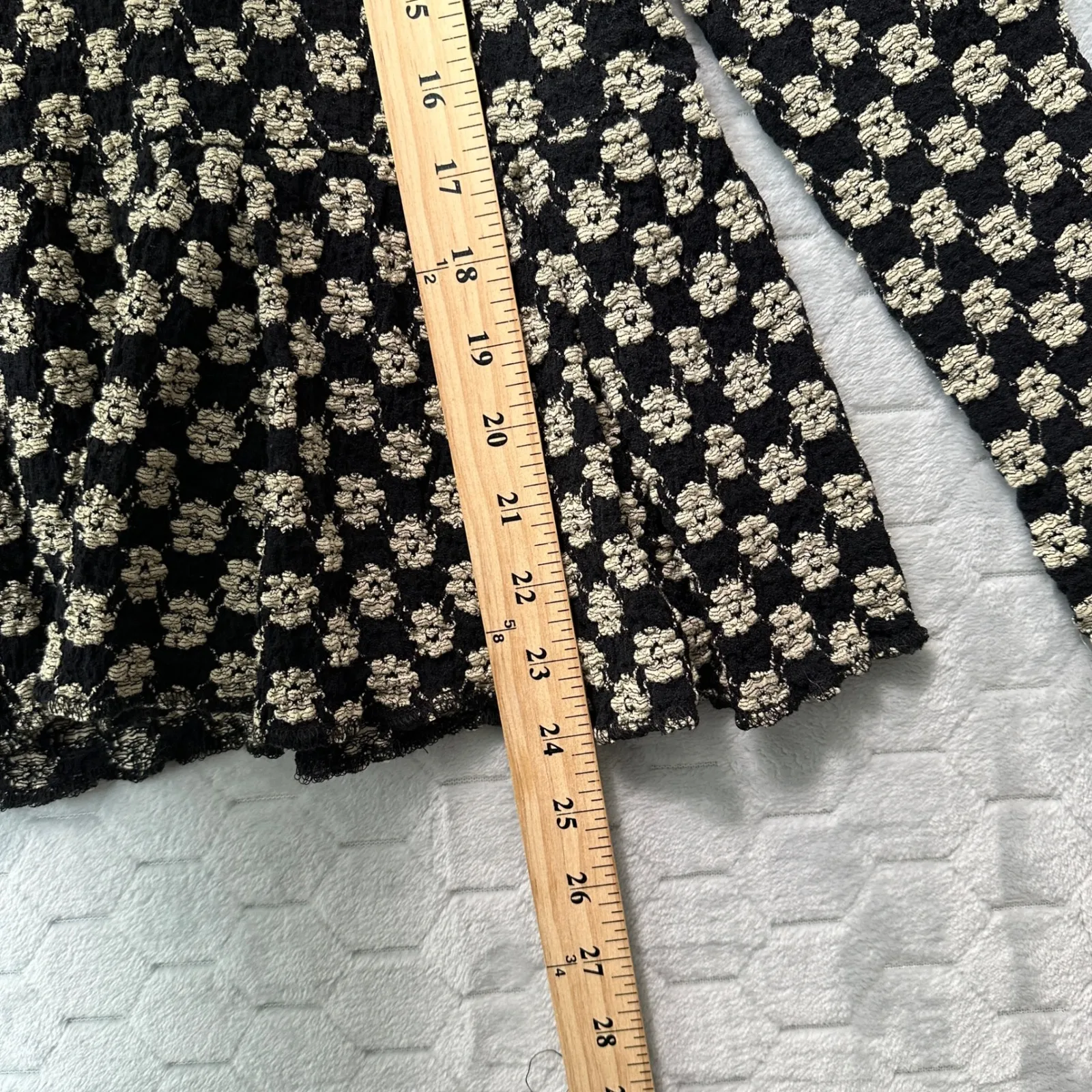 Rebecca Taylor Women Lace Flower Textured Top S Black Floral Peplum Cottagecore - Image 10