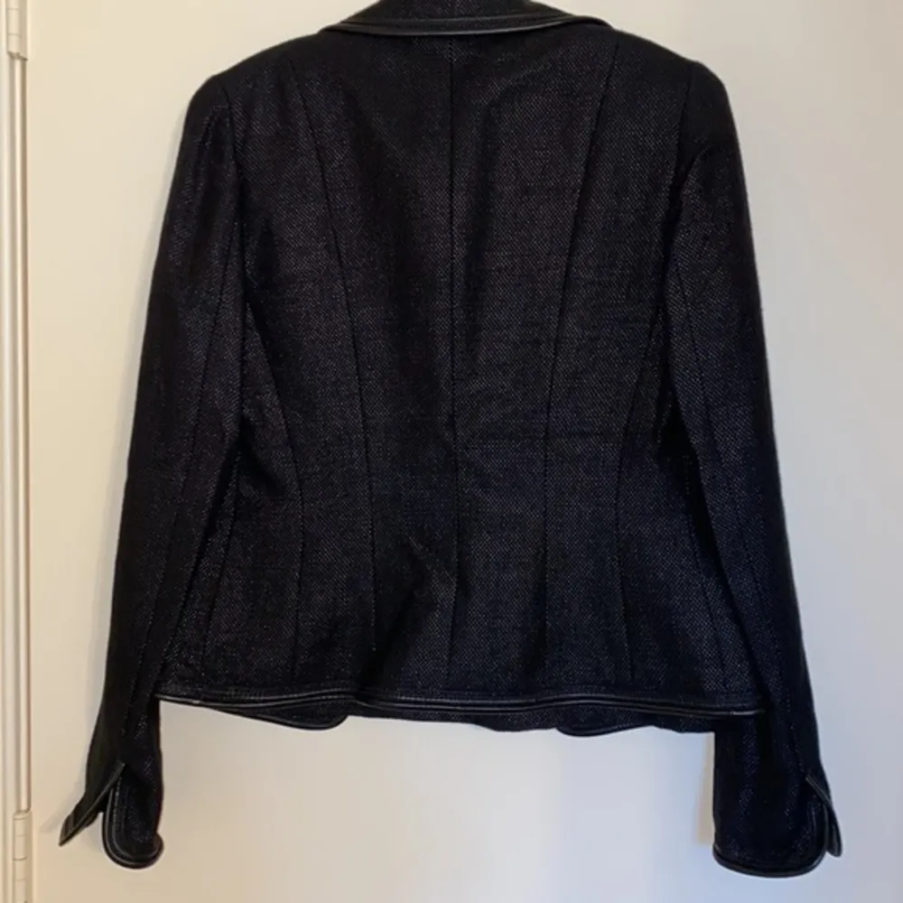 NWT‎ Elie Tahari Jacket & Skirt 2-pc Set - Image 3