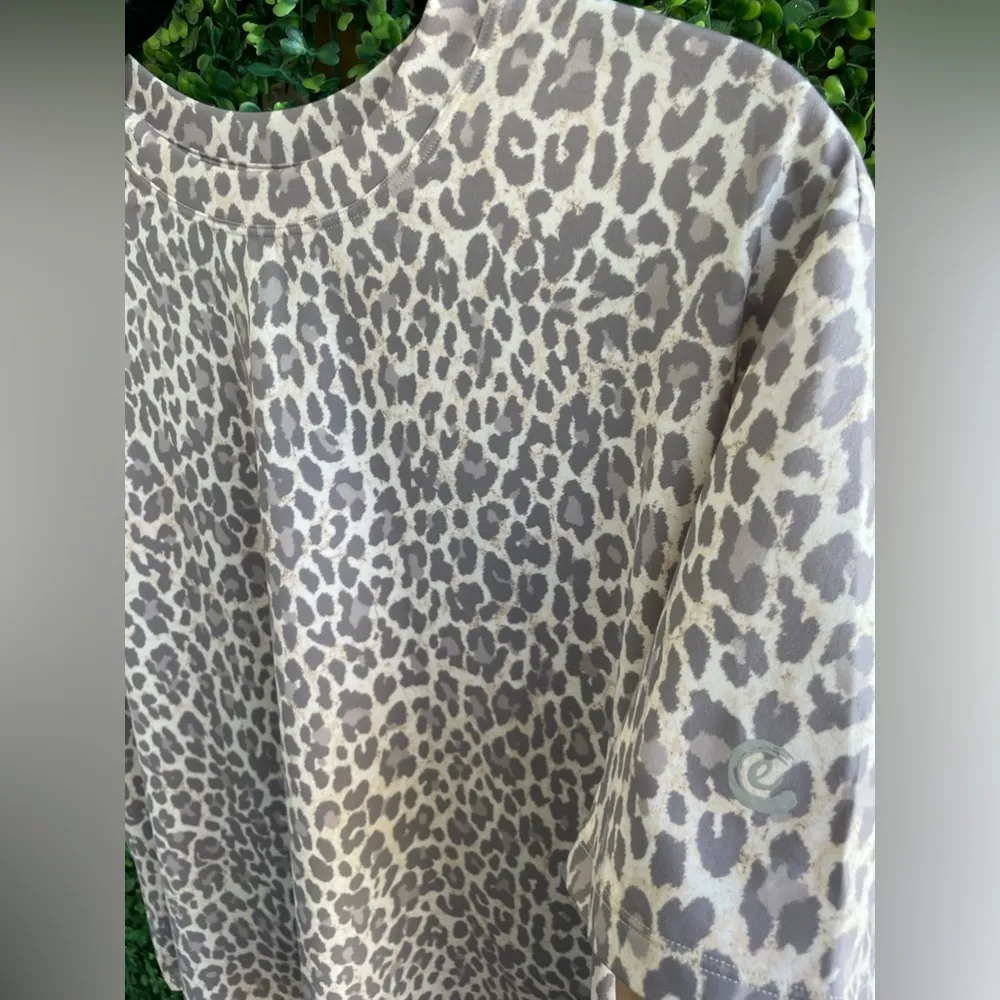 Johnny Was Calme Women’s Effect Drop Shoulder Tee in Leopard Print - NWT - Image 9