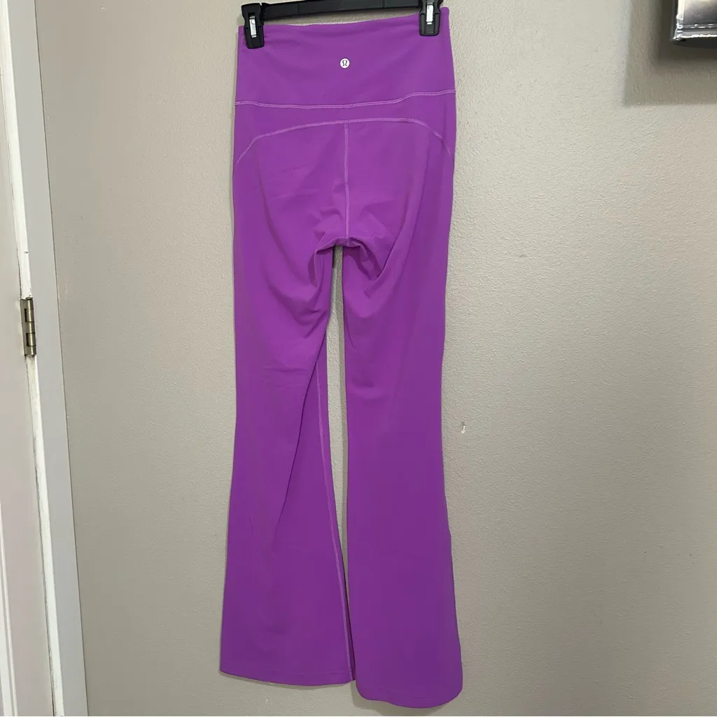 Lululemon Groove Purple Super High Rise Flare Pants Leggings Women’s Size 6 - Image 7