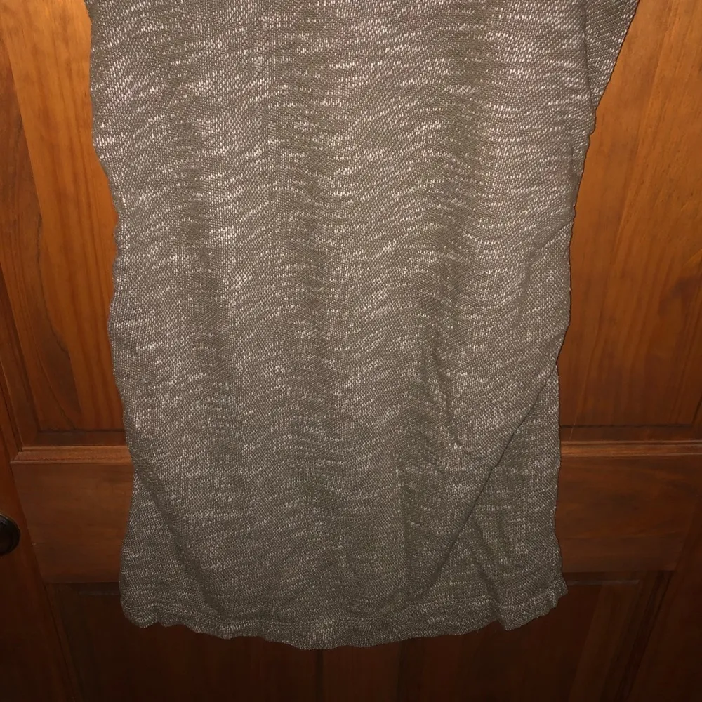 Liz Lange Maternity dress green size large! - Image 3