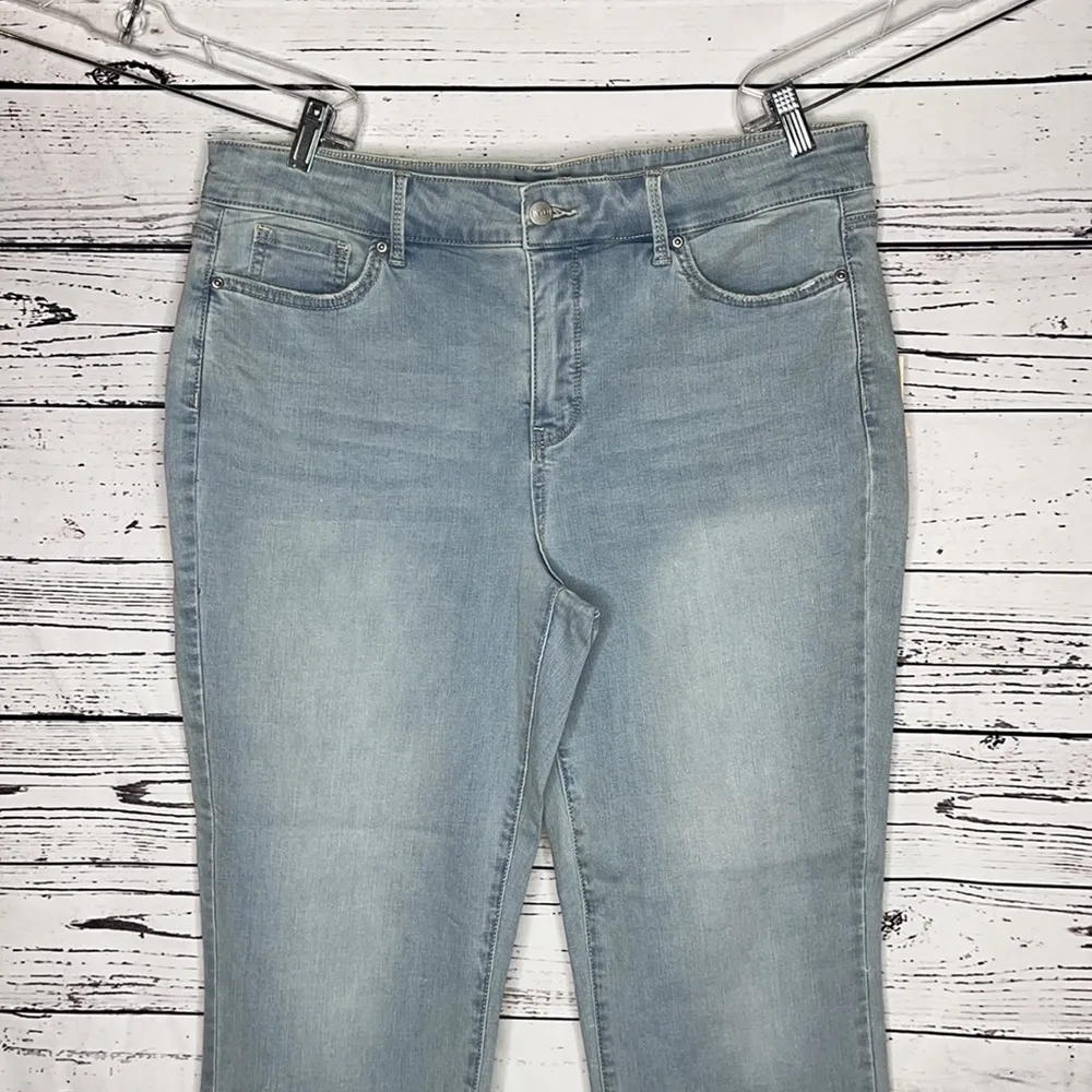 NYDJ NWT 16 Blue Dunes Denim Cool Embrace Lift Tuck Marilyn Straight Ankle Jeans - Image 2