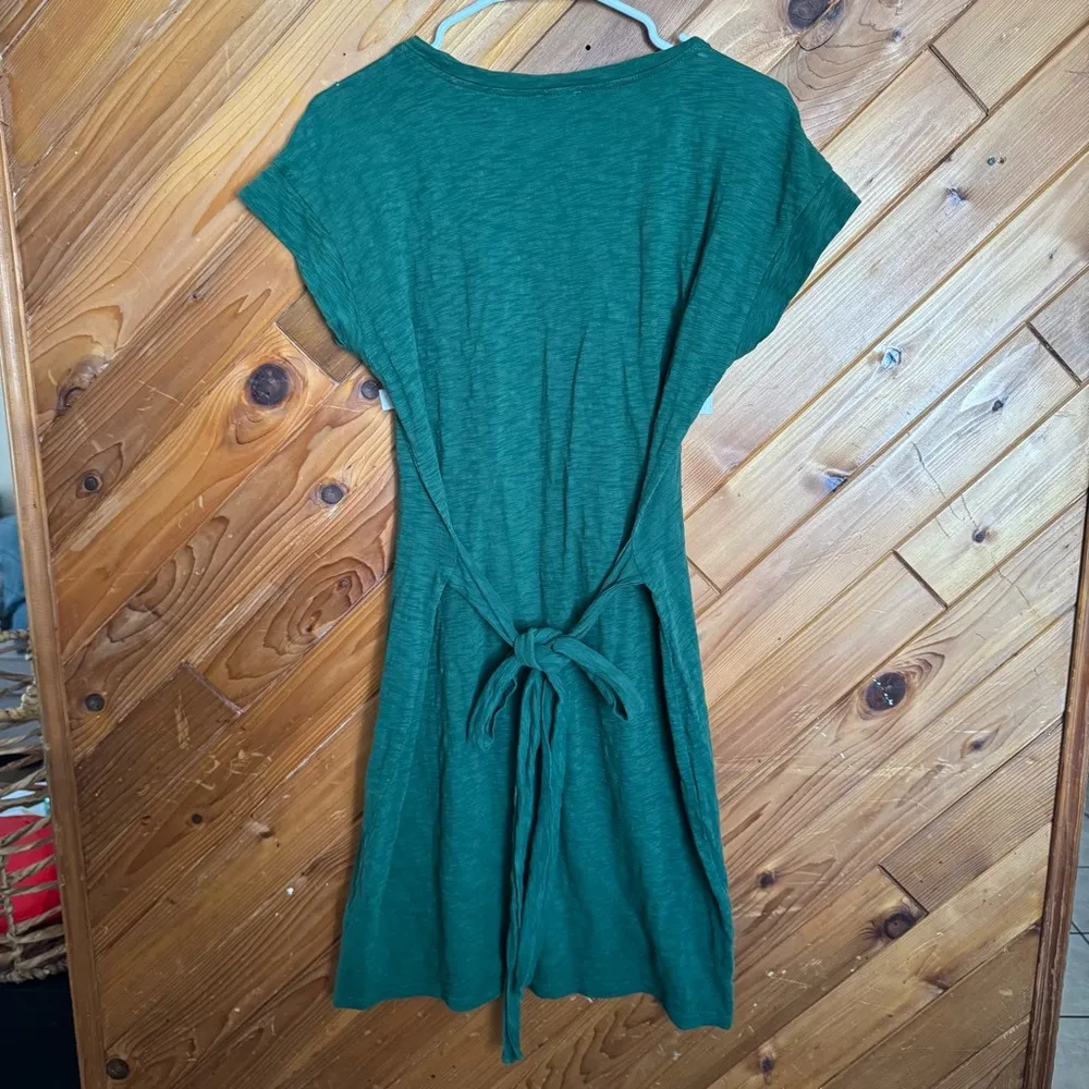 J.Crew Short-sleeve tie-waist T-shirt dress
Size Small - Image 4
