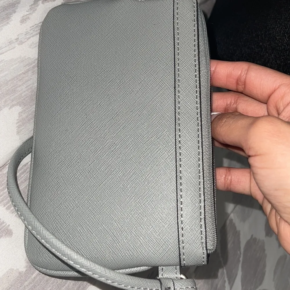 Calvin Klein  wristlet - Image 4