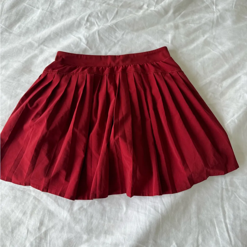 Spanx maroon athletic pleated skort with pockets - Image 3