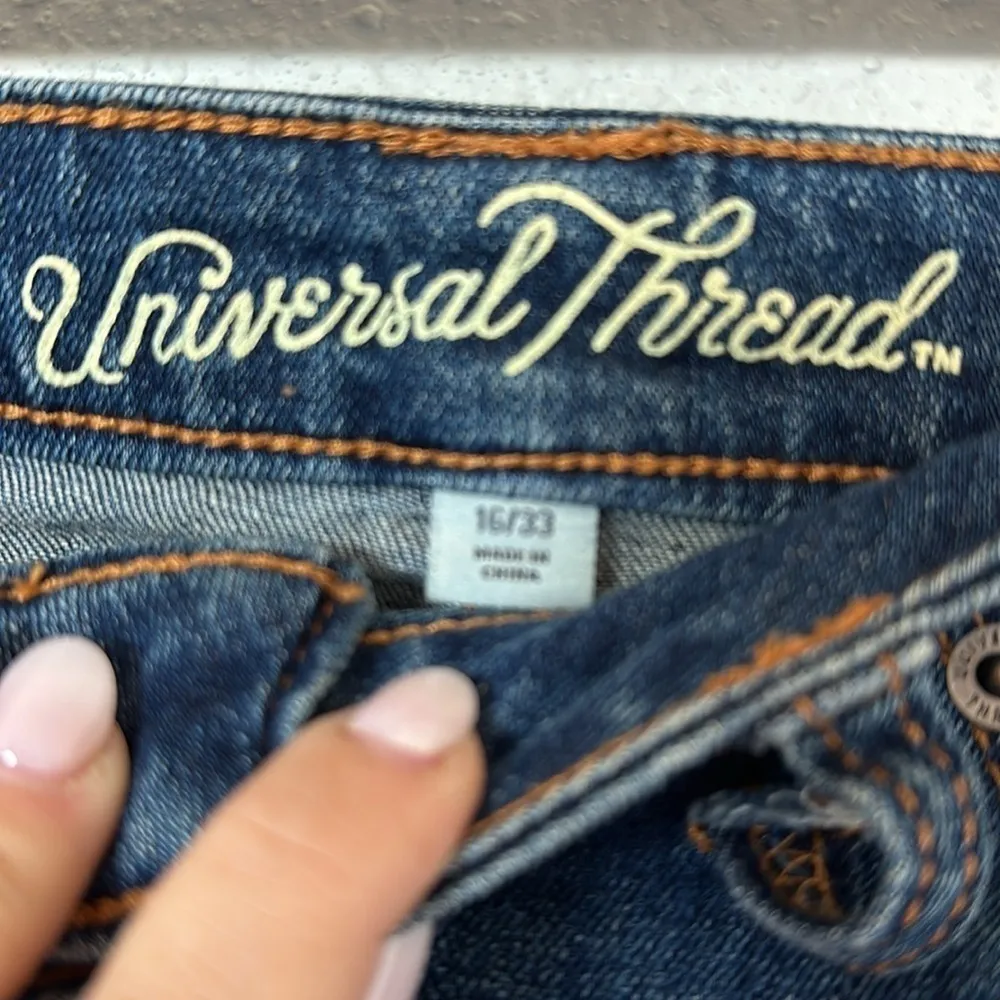 Universal Thread Jean Skirt Size 33/16 - Image 5