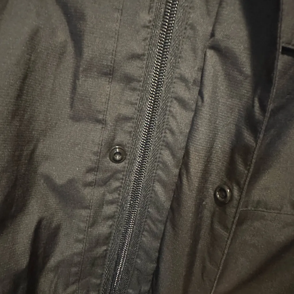 Patagonia women’s rain jacket size M black hooded - Image 6