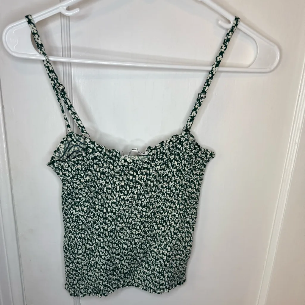 Reformation Floral Green Smocked Women's
Tank Top With Sweetheart Neckline - Image 5