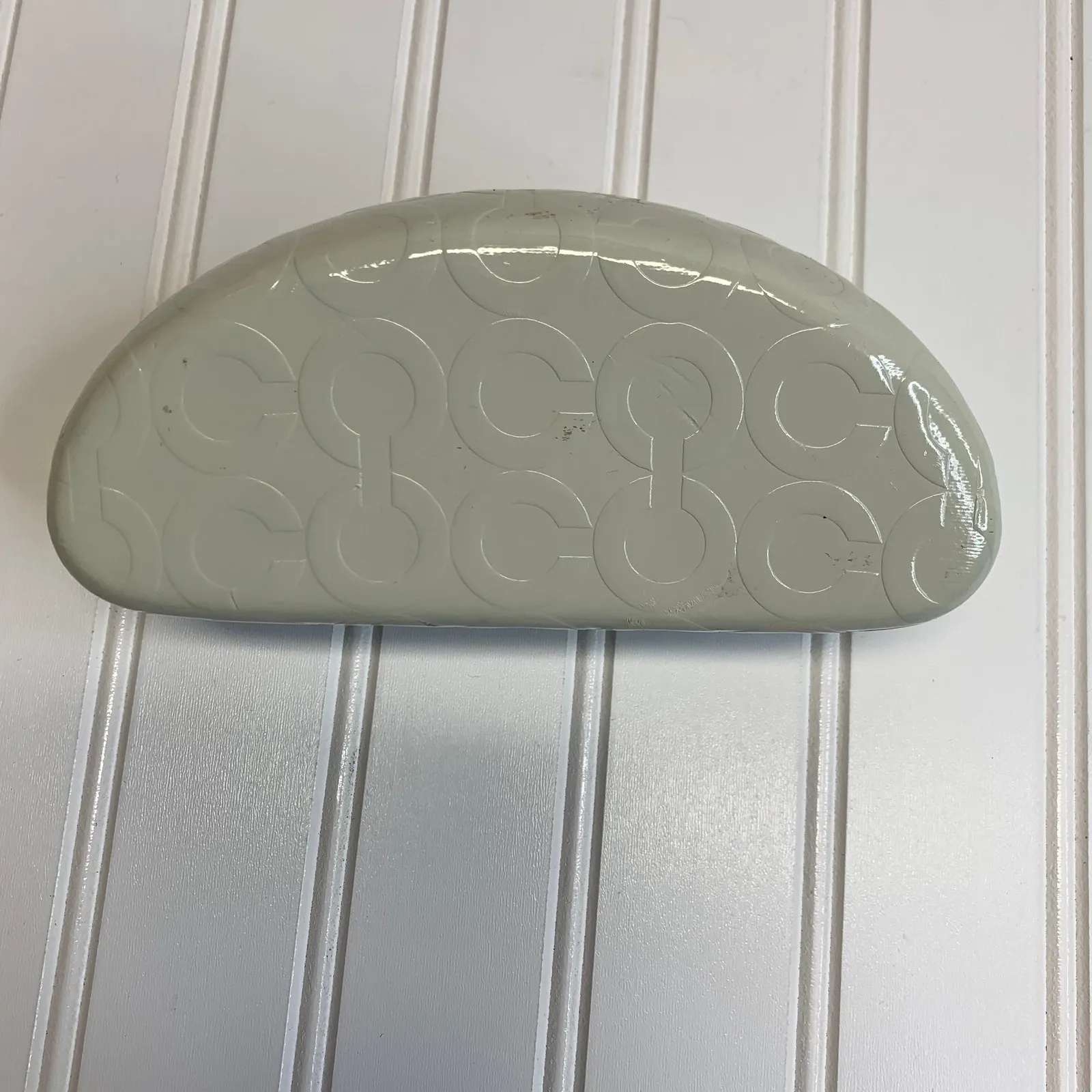 Coach C Logo Sunglass Case Cream Patent - Image 3