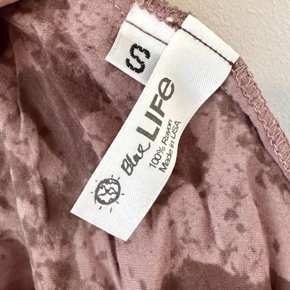 Blue Life Beachy Vacation Snakeskin Romper - Size: Small - Image 4