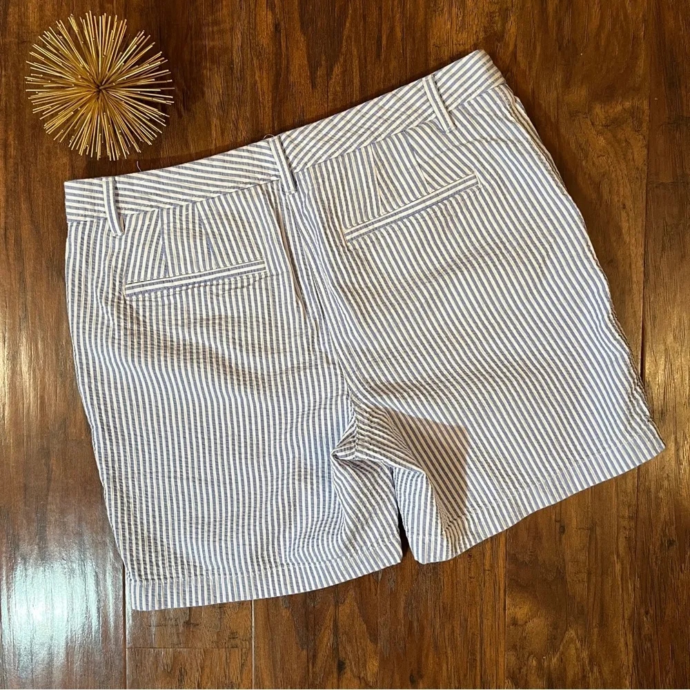 TALBOTS RELAXED CHINO SHORTS - SUNSHINE SEERSUCKER BLUE WHITE 6 - Image 5