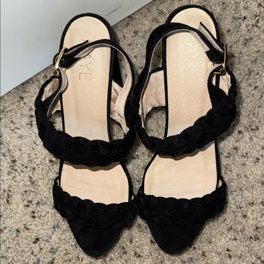 Raye braided black suede platform heels - Image 2