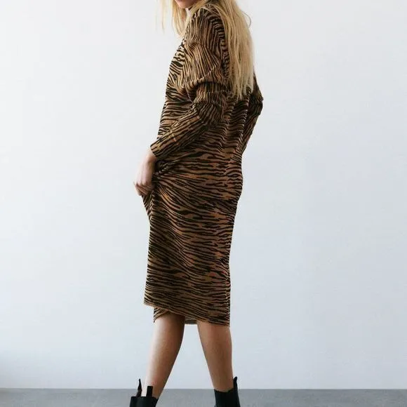 NEW ZARA JACQUARD KNIT DRESS HIGH COLLAR MIDI LONG SLEEVE ANIMAL PRINT SIZE‎ S - Image 3