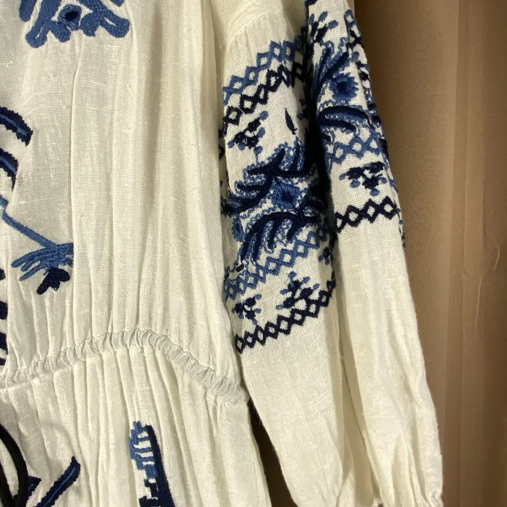 Free People Mini Dress Medium White Embroidered Blue Boho Cinch Artsy Beachy - Image 6