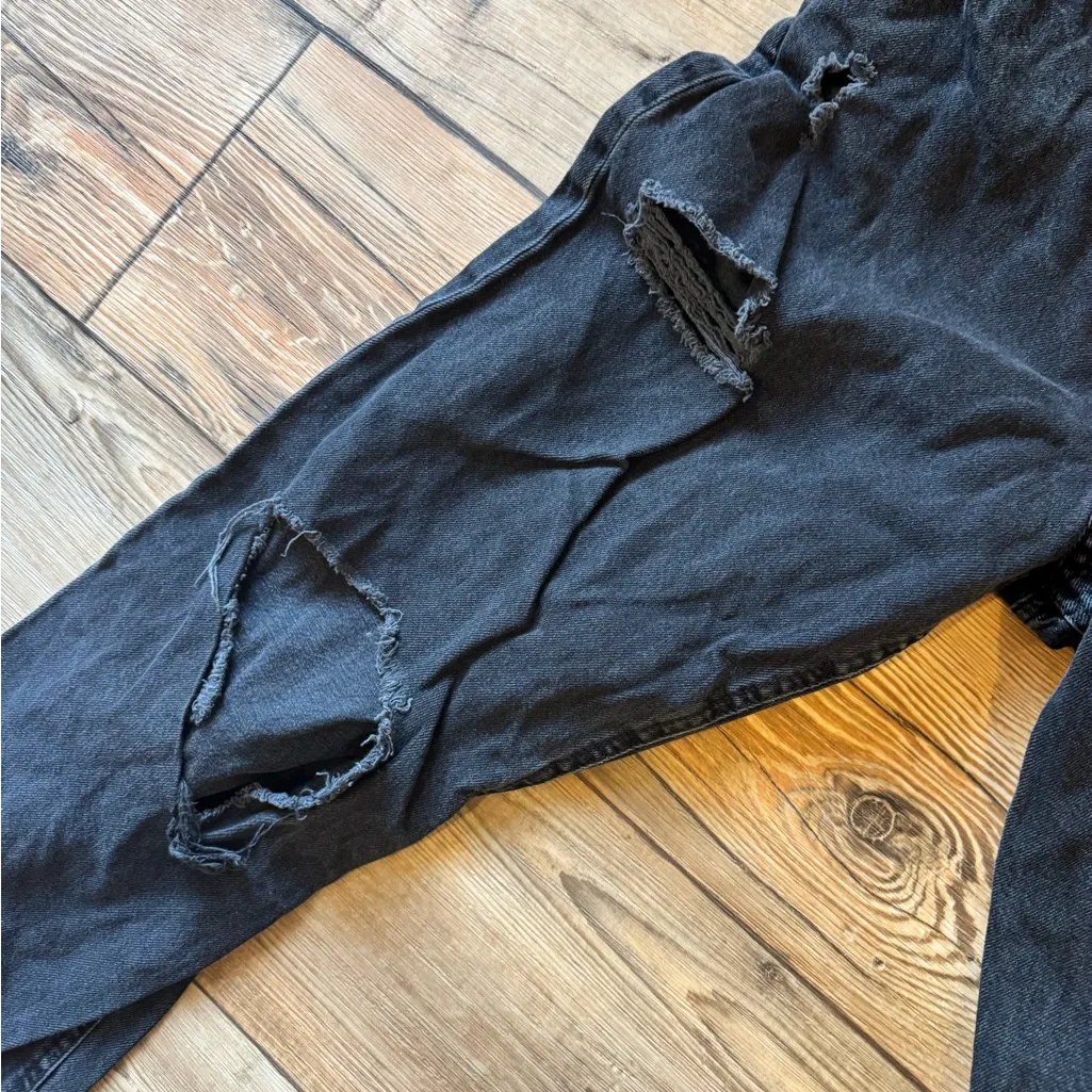 Aeropostale Charcoal Distressed Cropped Jeans - Image 3