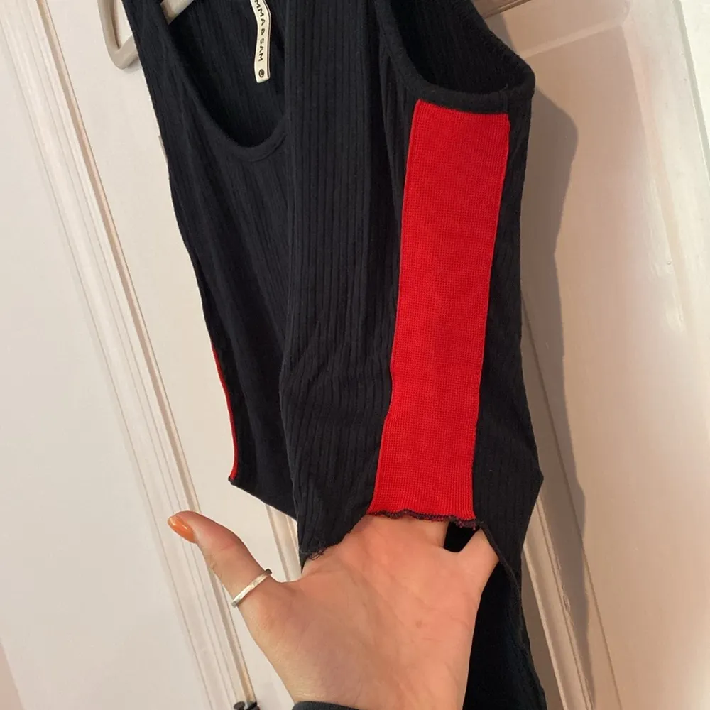 Emma & Sam black and red body suit. Size L - Image 2